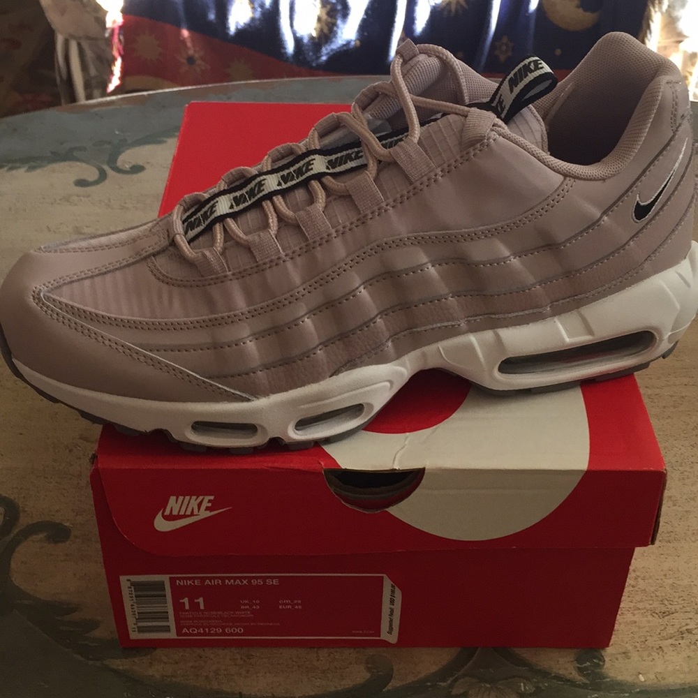 Nike air max 95 SE rose new in box